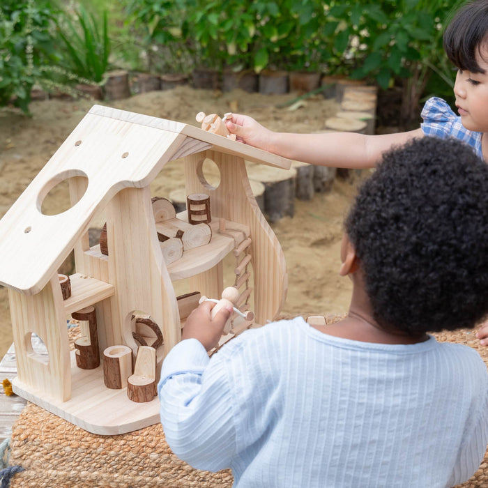 Woodland Haven Dollhouse Set