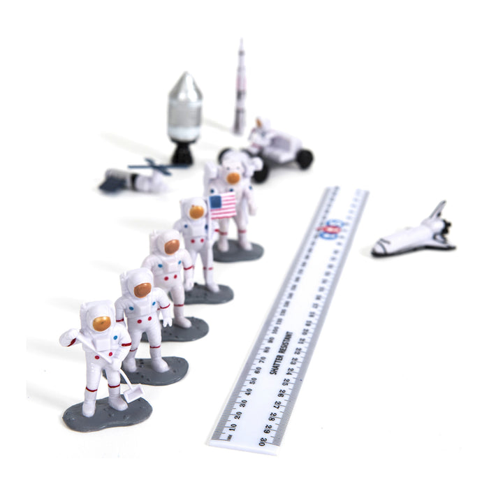 Small World Lunar Space Characters - 11Pce